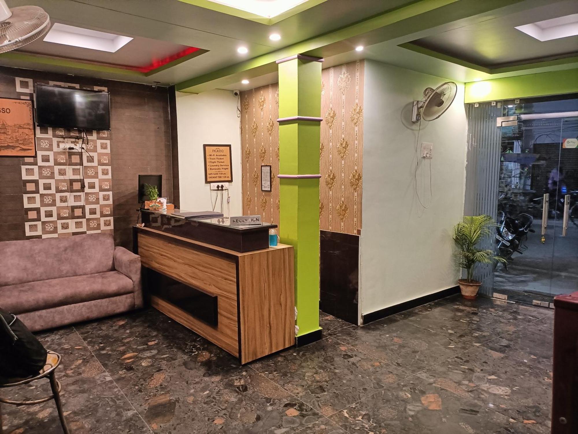 Hotel Picasso Varanasi Prime Location Dış mekan fotoğraf