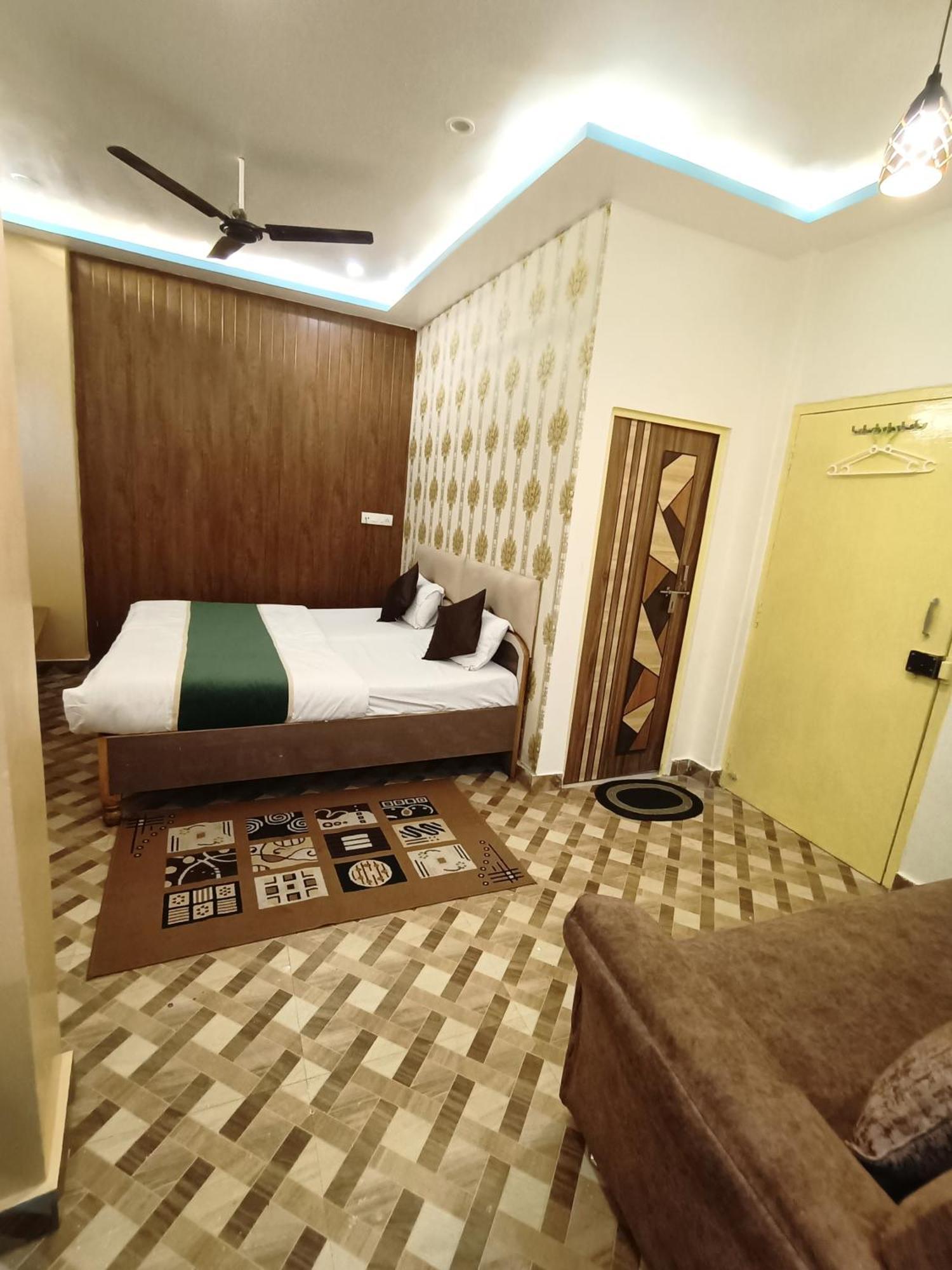 Hotel Picasso Varanasi Prime Location Dış mekan fotoğraf