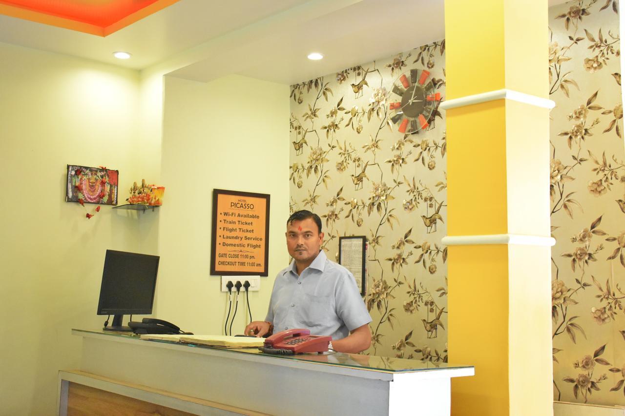 Hotel Picasso Varanasi Prime Location Dış mekan fotoğraf